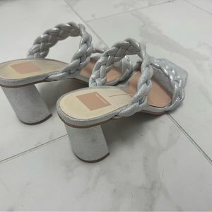 DOLCE VITA PAILY HEELS IN SILVER